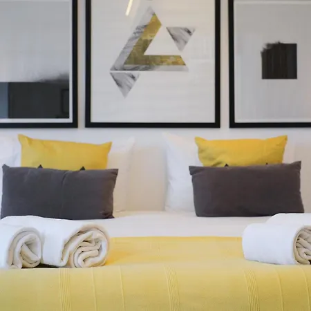 Апартаменти Bombarda *